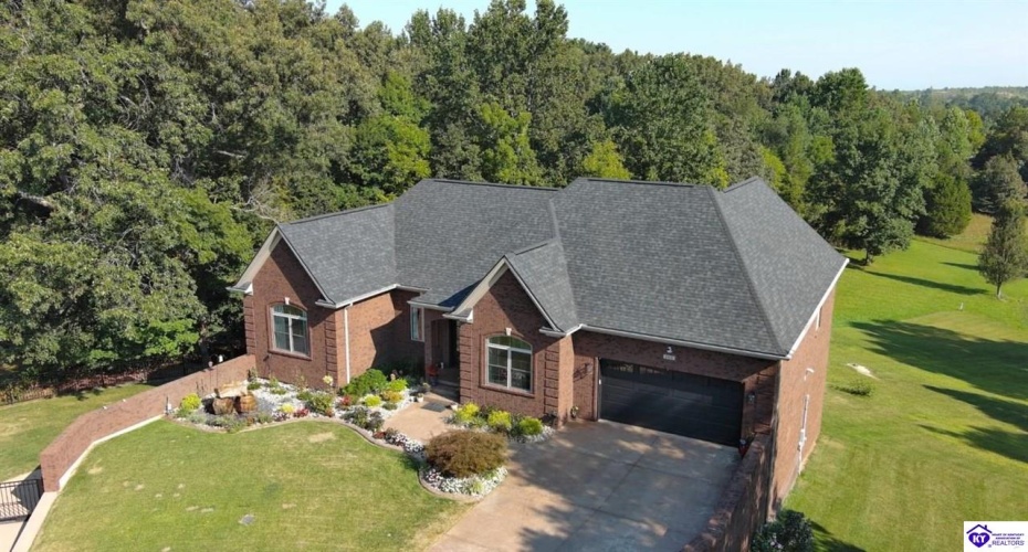 Stonemill Court, Elizabethtown, Kentucky 42701, ,3 BathroomsBathrooms,For Sale,Stonemill Court,HK24004562