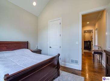 Stonemill Court, Elizabethtown, Kentucky 42701, ,3 BathroomsBathrooms,For Sale,Stonemill Court,HK24004562