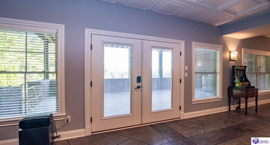 Stonemill Court, Elizabethtown, Kentucky 42701, ,3 BathroomsBathrooms,For Sale,Stonemill Court,HK24004562