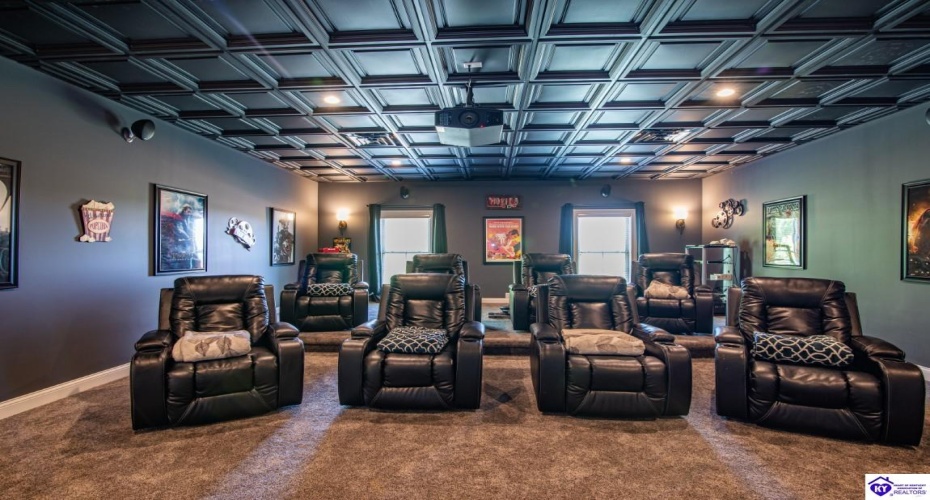 Stonemill Court, Elizabethtown, Kentucky 42701, ,3 BathroomsBathrooms,For Sale,Stonemill Court,HK24004562