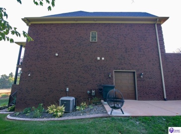 Stonemill Court, Elizabethtown, Kentucky 42701, ,3 BathroomsBathrooms,For Sale,Stonemill Court,HK24004562