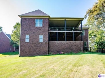 Stonemill Court, Elizabethtown, Kentucky 42701, ,3 BathroomsBathrooms,For Sale,Stonemill Court,HK24004562