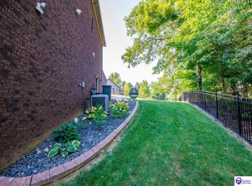 Stonemill Court, Elizabethtown, Kentucky 42701, ,3 BathroomsBathrooms,For Sale,Stonemill Court,HK24004562