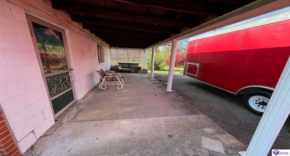 Jenny Lane, Louisville, Kentucky 40219, ,2 BathroomsBathrooms,For Sale,Jenny Lane,HK24004576