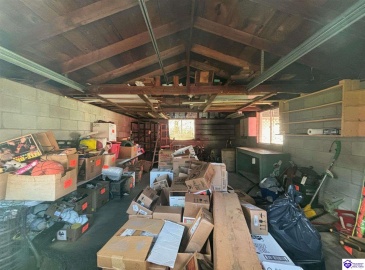 Jenny Lane, Louisville, Kentucky 40219, ,2 BathroomsBathrooms,For Sale,Jenny Lane,HK24004576