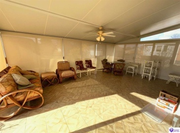 Jenny Lane, Louisville, Kentucky 40219, ,2 BathroomsBathrooms,For Sale,Jenny Lane,HK24004576