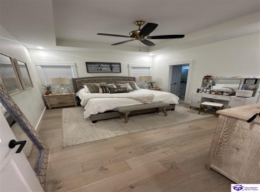 High Peak Place, Elizabethtown, Kentucky 42701, ,3 BathroomsBathrooms,For Sale,High Peak Place,HK24004579