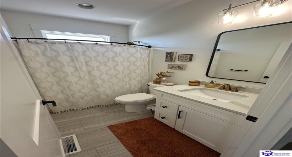 High Peak Place, Elizabethtown, Kentucky 42701, ,3 BathroomsBathrooms,For Sale,High Peak Place,HK24004579