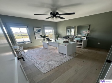 High Peak Place, Elizabethtown, Kentucky 42701, ,3 BathroomsBathrooms,For Sale,High Peak Place,HK24004579