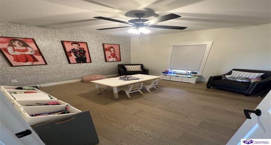 High Peak Place, Elizabethtown, Kentucky 42701, ,3 BathroomsBathrooms,For Sale,High Peak Place,HK24004579