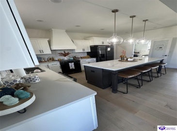 High Peak Place, Elizabethtown, Kentucky 42701, ,3 BathroomsBathrooms,For Sale,High Peak Place,HK24004579