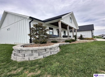 High Peak Place, Elizabethtown, Kentucky 42701, ,3 BathroomsBathrooms,For Sale,High Peak Place,HK24004579