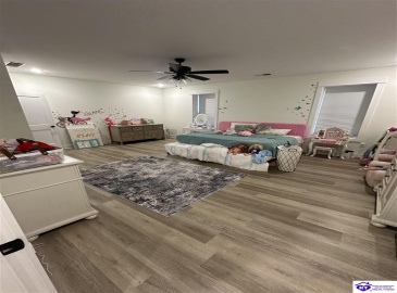 High Peak Place, Elizabethtown, Kentucky 42701, ,3 BathroomsBathrooms,For Sale,High Peak Place,HK24004579