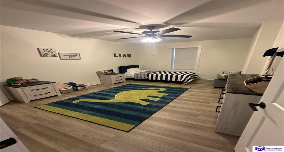 High Peak Place, Elizabethtown, Kentucky 42701, ,3 BathroomsBathrooms,For Sale,High Peak Place,HK24004579