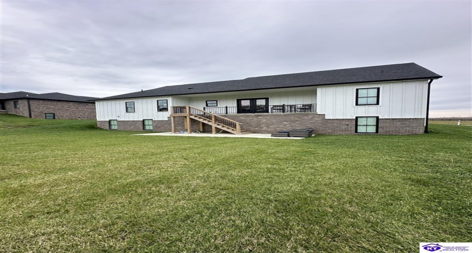 High Peak Place, Elizabethtown, Kentucky 42701, ,3 BathroomsBathrooms,For Sale,High Peak Place,HK24004579