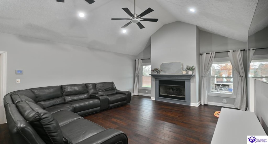 Four Seasons Drive, Coxs Creek, Kentucky 40013, ,3 BathroomsBathrooms,For Sale,Four Seasons Drive,HK24004580