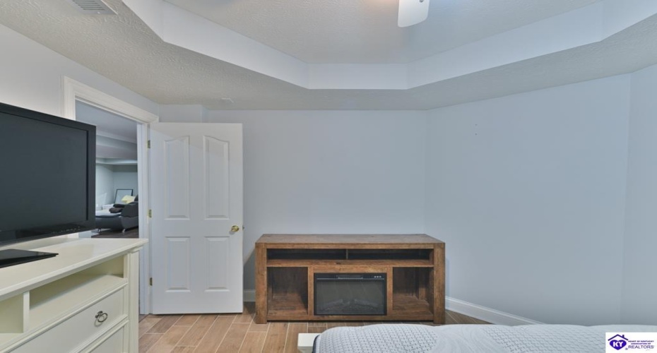 Four Seasons Drive, Coxs Creek, Kentucky 40013, ,3 BathroomsBathrooms,For Sale,Four Seasons Drive,HK24004580