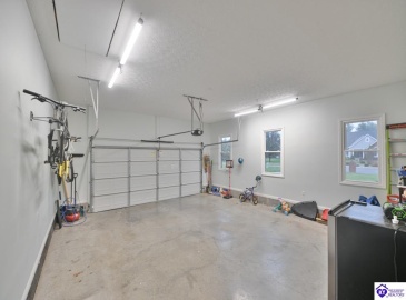 Four Seasons Drive, Coxs Creek, Kentucky 40013, ,3 BathroomsBathrooms,For Sale,Four Seasons Drive,HK24004580