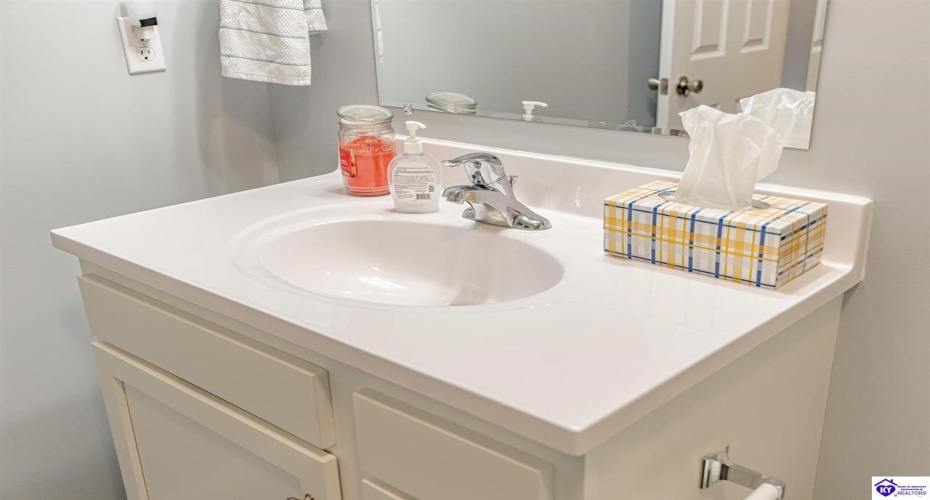 Guy Court, Guston, Kentucky 40142, ,4 BathroomsBathrooms,For Sale,Guy Court,HK24004581