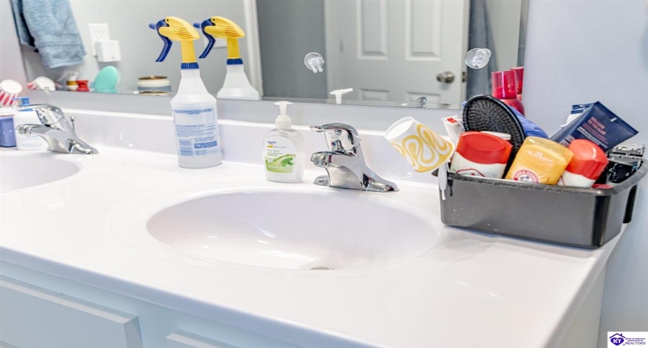 Guy Court, Guston, Kentucky 40142, ,4 BathroomsBathrooms,For Sale,Guy Court,HK24004581