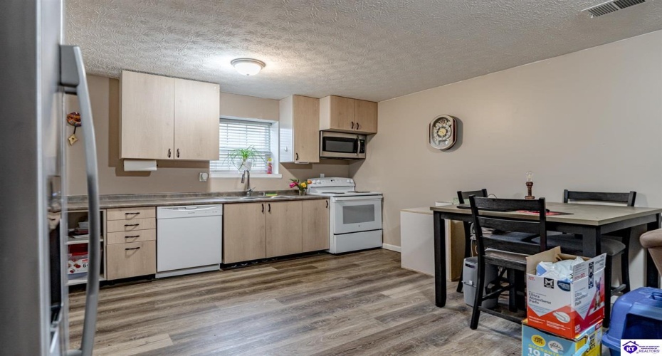 Guy Court, Guston, Kentucky 40142, ,4 BathroomsBathrooms,For Sale,Guy Court,HK24004581