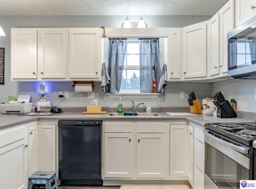 Guy Court, Guston, Kentucky 40142, ,4 BathroomsBathrooms,For Sale,Guy Court,HK24004581