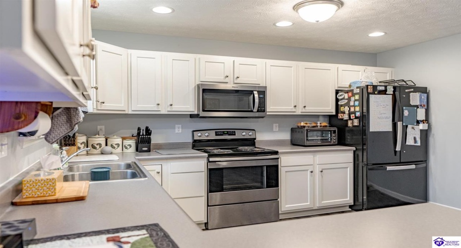 Guy Court, Guston, Kentucky 40142, ,4 BathroomsBathrooms,For Sale,Guy Court,HK24004581