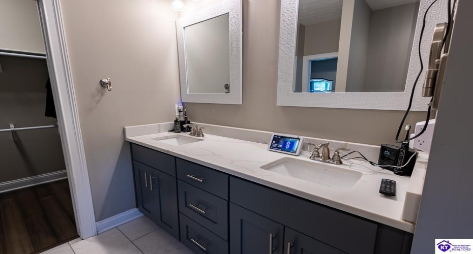 Allegheny Drive, Cecilia, Kentucky 42724, ,2 BathroomsBathrooms,For Sale,Allegheny Drive,HK24004582