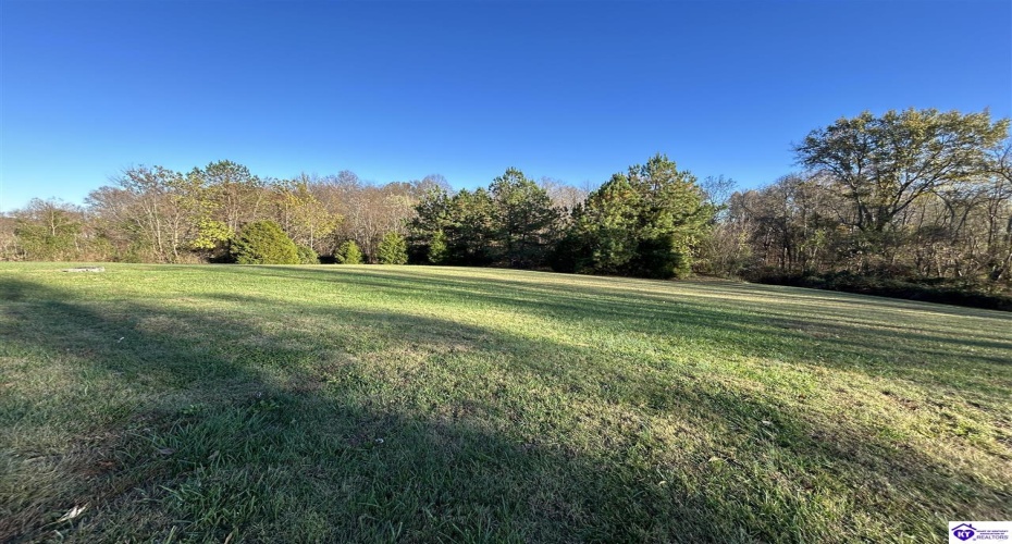 Diana Court, Brandenburg, Kentucky 40108, ,2 BathroomsBathrooms,For Sale,Diana Court,HK24004302