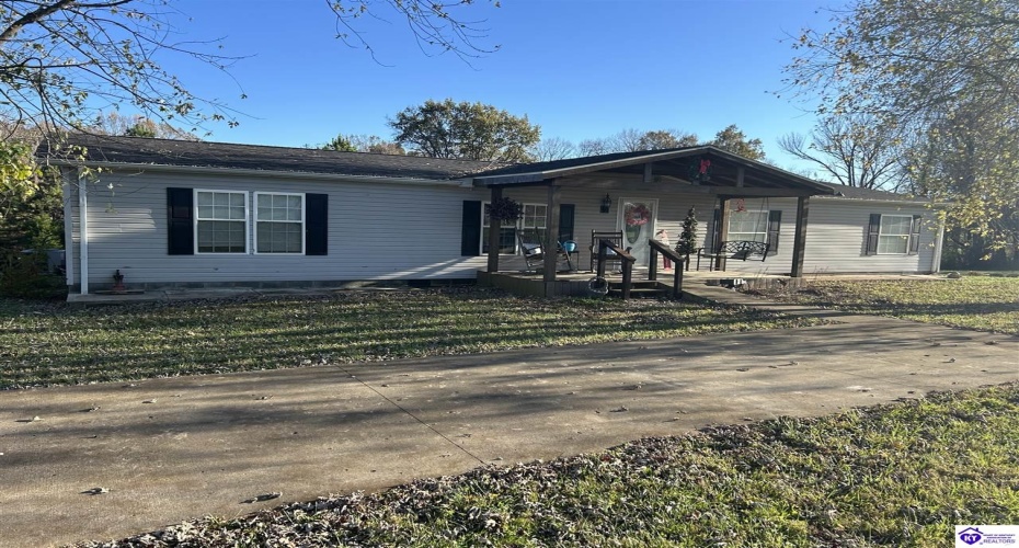 Diana Court, Brandenburg, Kentucky 40108, ,2 BathroomsBathrooms,For Sale,Diana Court,HK24004302