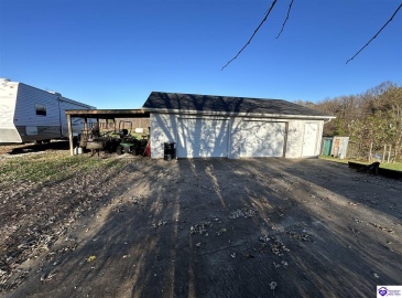 Diana Court, Brandenburg, Kentucky 40108, ,2 BathroomsBathrooms,For Sale,Diana Court,HK24004302