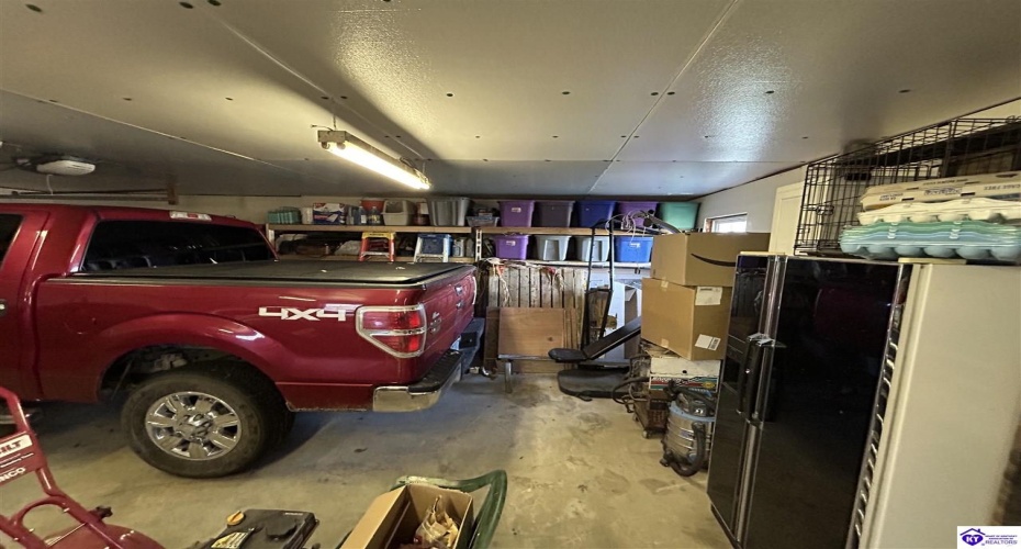 Diana Court, Brandenburg, Kentucky 40108, ,2 BathroomsBathrooms,For Sale,Diana Court,HK24004302