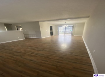 Kingswood Way, Radcliff, Kentucky 40160, ,2 BathroomsBathrooms,For Sale,Kingswood Way,HK24004586