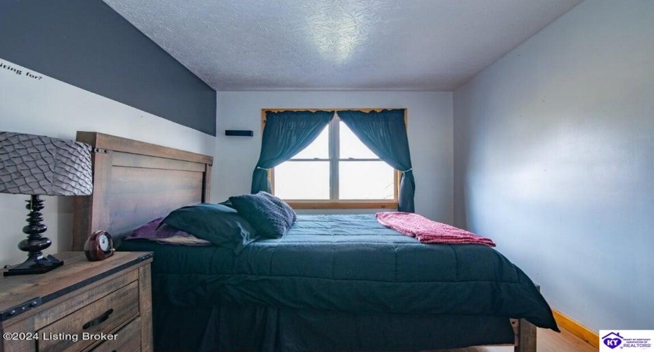 Clearview Drive, Munfordville, Kentucky 42765, ,2 BathroomsBathrooms,For Sale,Clearview Drive,HK24002749