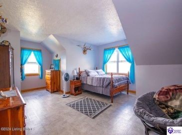 Clearview Drive, Munfordville, Kentucky 42765, ,2 BathroomsBathrooms,For Sale,Clearview Drive,HK24002749