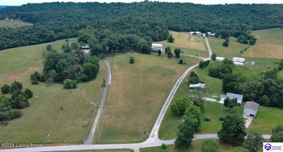 Clearview Drive, Munfordville, Kentucky 42765, ,2 BathroomsBathrooms,For Sale,Clearview Drive,HK24002749