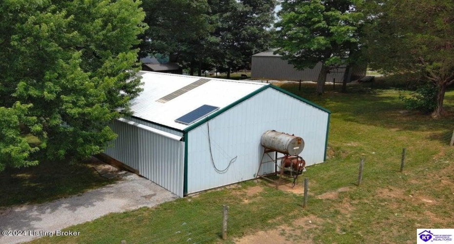 Clearview Drive, Munfordville, Kentucky 42765, ,2 BathroomsBathrooms,For Sale,Clearview Drive,HK24002749