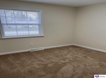 Indiana Trail, Radcliff, Kentucky 40160, ,2 BathroomsBathrooms,For Sale,Indiana Trail,HK24004593