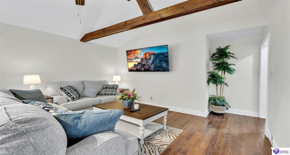 Oak Ridge Drive, Radcliff, Kentucky 40160, ,2 BathroomsBathrooms,For Sale,Oak Ridge Drive,HK24004596