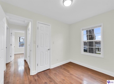 Oak Ridge Drive, Radcliff, Kentucky 40160, ,2 BathroomsBathrooms,For Sale,Oak Ridge Drive,HK24004596