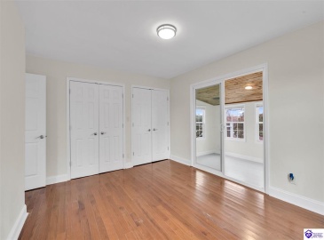 Oak Ridge Drive, Radcliff, Kentucky 40160, ,2 BathroomsBathrooms,For Sale,Oak Ridge Drive,HK24004596