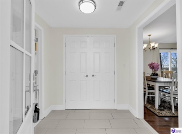 Oak Ridge Drive, Radcliff, Kentucky 40160, ,2 BathroomsBathrooms,For Sale,Oak Ridge Drive,HK24004596