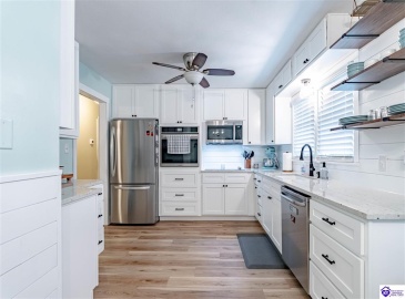 McCormack Avenue, Elizabethtown, Kentucky 42701, ,2 BathroomsBathrooms,For Sale,McCormack Avenue,HK24004599