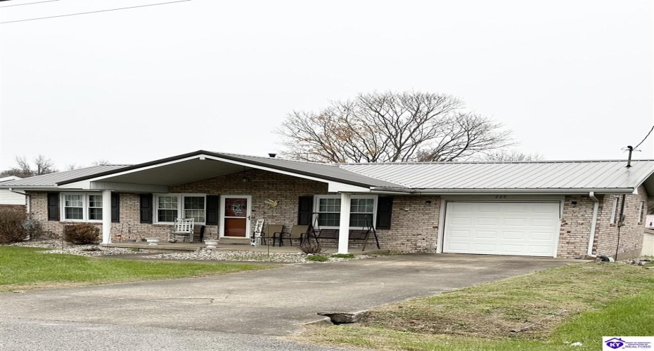 Jan Street, Campbellsville, Kentucky 42718, ,2 BathroomsBathrooms,For Sale,Jan Street,HK24004605