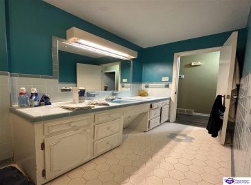 Jan Street, Campbellsville, Kentucky 42718, ,2 BathroomsBathrooms,For Sale,Jan Street,HK24004605