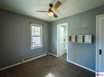 Maple Avenue, Hodgenville, Kentucky 42748, ,2 BathroomsBathrooms,For Sale,Maple Avenue,HK24004104