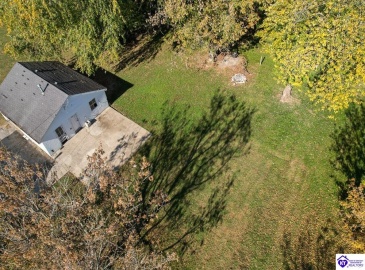 Maple Avenue, Hodgenville, Kentucky 42748, ,2 BathroomsBathrooms,For Sale,Maple Avenue,HK24004104