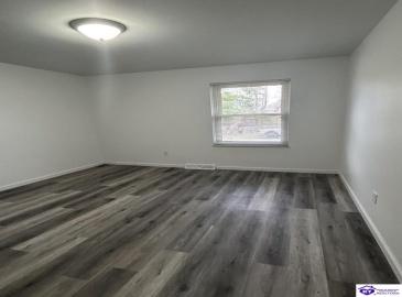 Thomas Street, Radcliff, Kentucky 40160, ,2 BathroomsBathrooms,For Sale,Thomas Street,HK24004607