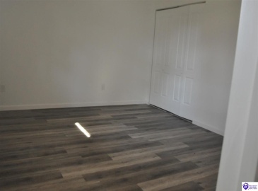 Thomas Street, Radcliff, Kentucky 40160, ,2 BathroomsBathrooms,For Sale,Thomas Street,HK24004607