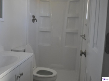 Thomas Street, Radcliff, Kentucky 40160, ,2 BathroomsBathrooms,For Sale,Thomas Street,HK24004607